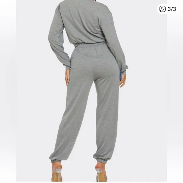 Stylish Gray and Blue Jogger Set Size L - Image 3