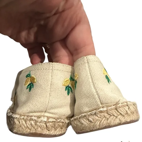 Talbots Izzy Lemon Knotted Canvas Cream Flat Espadrilles Embroidery Shoes 6.5 - Image 2