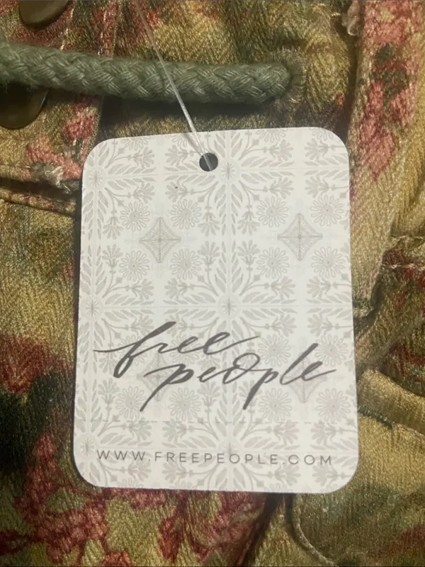 Free People Olive Green Floral Cargo Shorts - Image 3