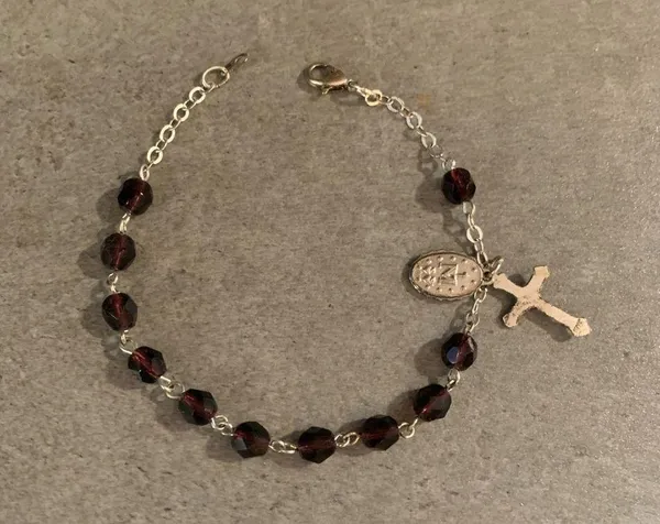 Garnet Gemstone Rosary Bracelet 6mm Miraculous medal Benedict crucifix Italy - Image 2