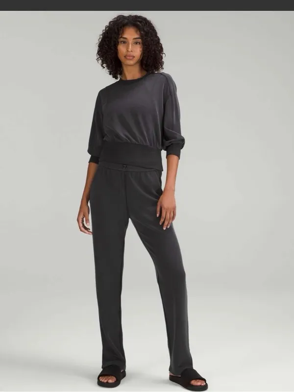 New With Tags Lululemon Softstreme Rubbed Hem Pullover Sz 10 - Image 3