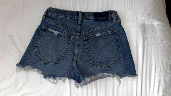 Abercrombie Curve Love Mom High-Rise Shorts - Image 2