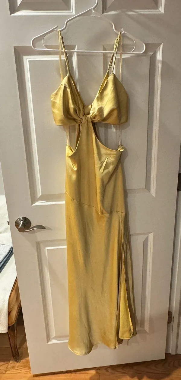 Selfie Leslie Dress Yellow - Image 4