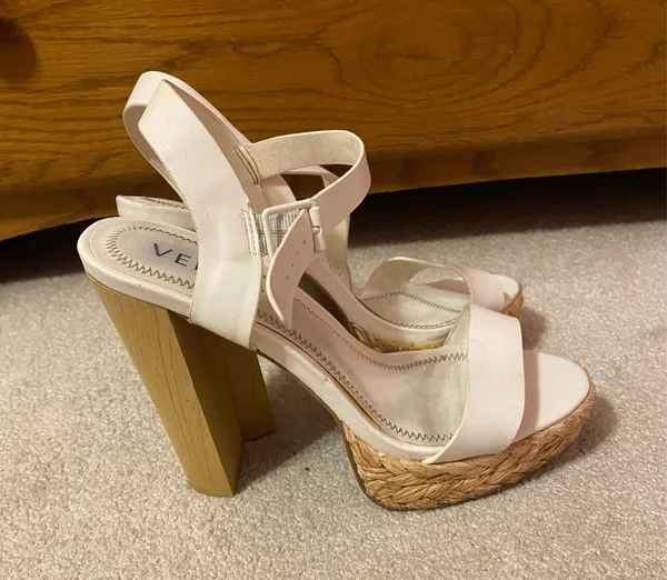 Venus white heels  - Image 3
