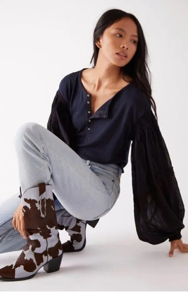 Free People Light Magic Henley in Navy - Image 2