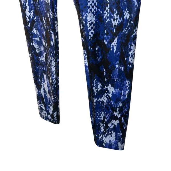 ALO Yoga Airbrush Legging - Blue Python Print Size S NWT - Image 5