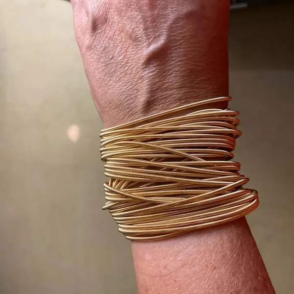 NEW‎ 2 mm Gold Plated Stainless Steel 316L Stackable Guitar String Bracelets - Image 10