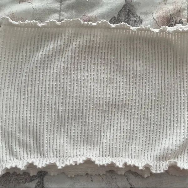 Bozzolo white ribbed cropped tube top, size S/M cottagecore Y2K vacation beach - Image 9
