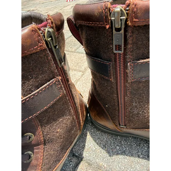 UGG Women's Kesey Waterproof Boots Size 8 - Image 6