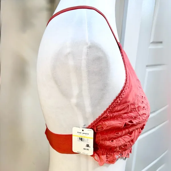 NWT Intimately Free People June T-Strap Back Eyelet Bralette Coral Sz M 💛 - Image 5