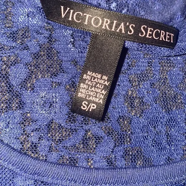 ✨ Victoria's Secret Purple Built In Bra Tank Top/Cami✨ - Image 3