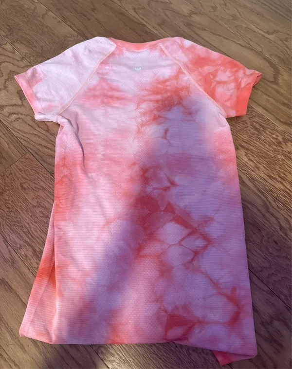 Lululemon shirt - Image 2