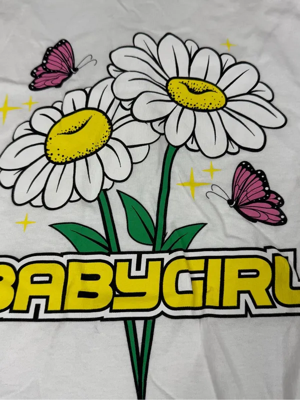Y2K Baby Girl Daisy Butterfly Graphic Crop Tee White Gildan Heavy Cotton M - Image 2