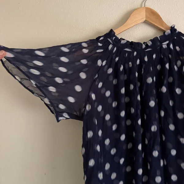 J. Crew Sheer Flowy Smocked Top Ombré Polka Dot Crinkle Chiffon Navy Large Cupro - Image 3