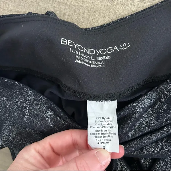 Beyond Yoga Black Metallic Mid Rise 26in Leggings S - Image 4