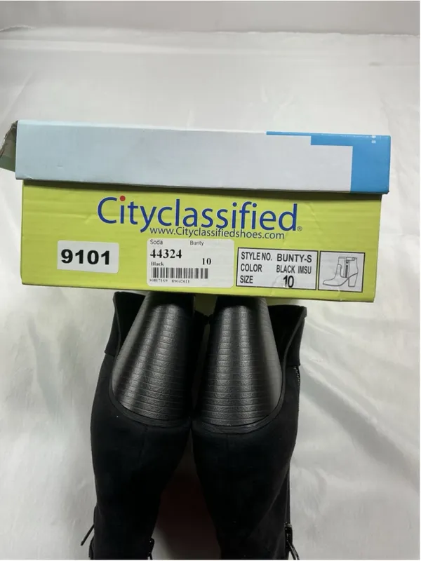 Womans New City Classified Bunty Ankle Bootie Black Size 10 - Image 6
