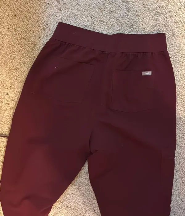 Burgundy Scrubs Set - Image 3