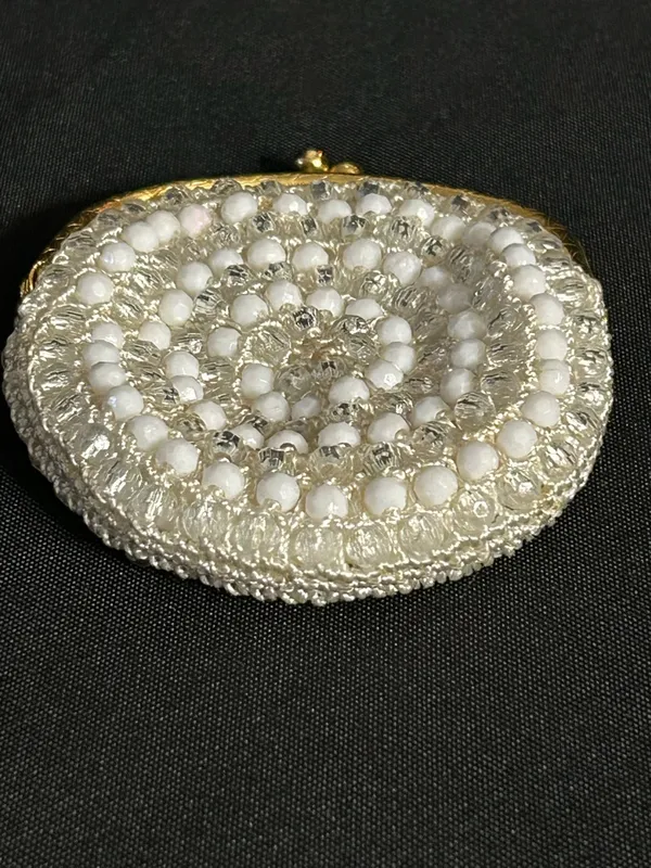 Handcrafted White Beaded Coin Purse with Gold Frame - Image 3