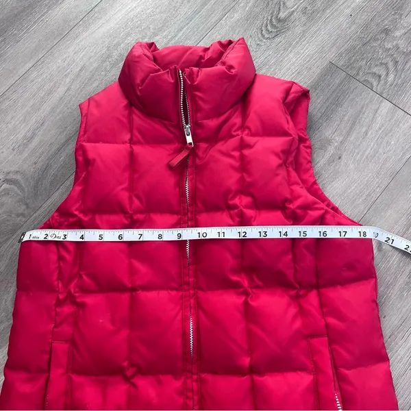 GAP Vibrant Red Down Filled Vest Outerwear Small - Image 9