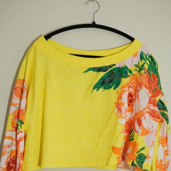 Daily Practice by Anthropologie Small Yellow Floral Cropped Sweatshirt Yoga Soft - Image 3