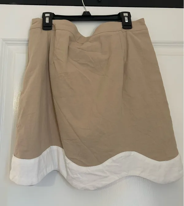 Entro tan and white skirt set - Image 4