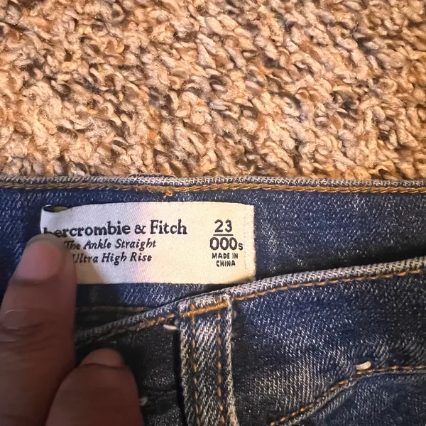 Abercrombie Fitch Ultra High Rise Ankle Straight Dark Wash‎ Denim Jeans Women - Image 3