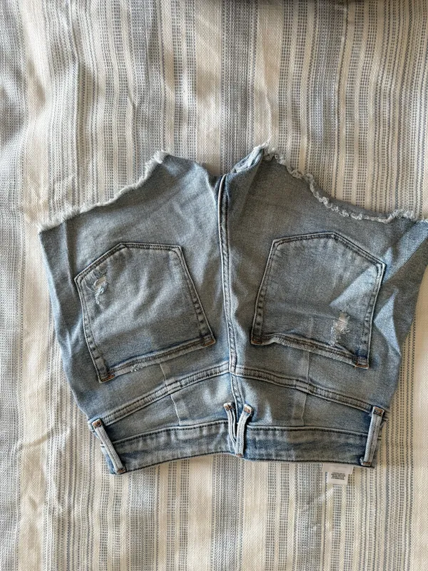 Good American Denim Shorts High-Rise - Image 8