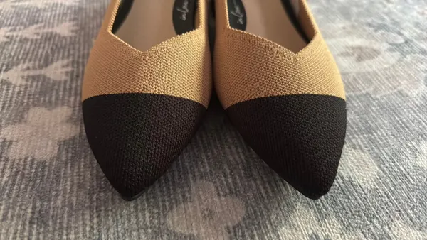 Rothy's The High Point Wren Cap-Toe 9.5 - Image 6