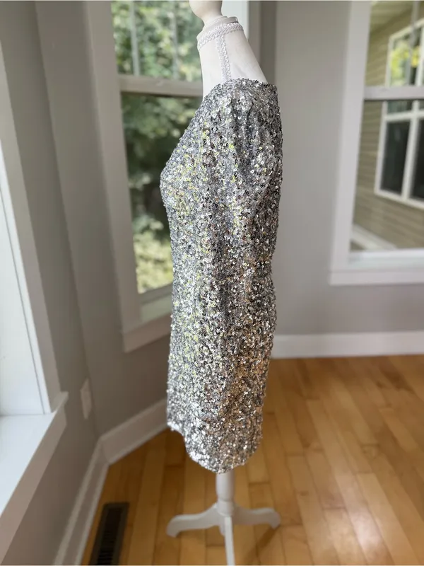 Lulu's Silver Sequin V-Neck Long Sleeve Mini Homecoming Dress Size Medium - Image 2