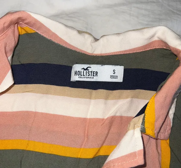 Hollister Striped Short Sleeve Button Up - Image 5