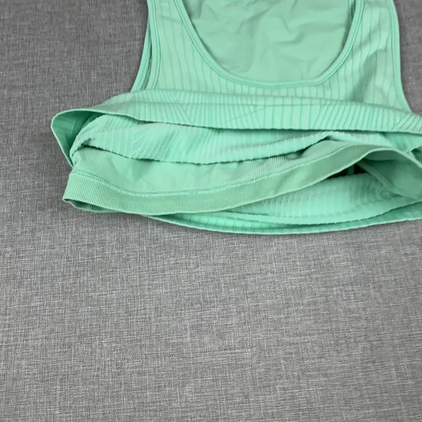 Lululemon Tank Top Womens Small Green Cropped Built-In Bra Moisture Wicking Yoga - Image 5
