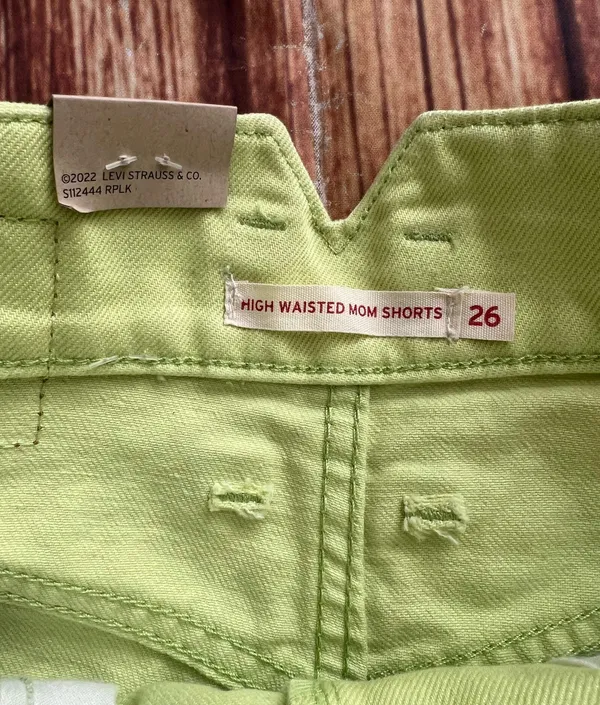 Levi's Strauss Women’s Notch High Waisted Mom Shorts Daiquiri Green Size 26 - Image 7