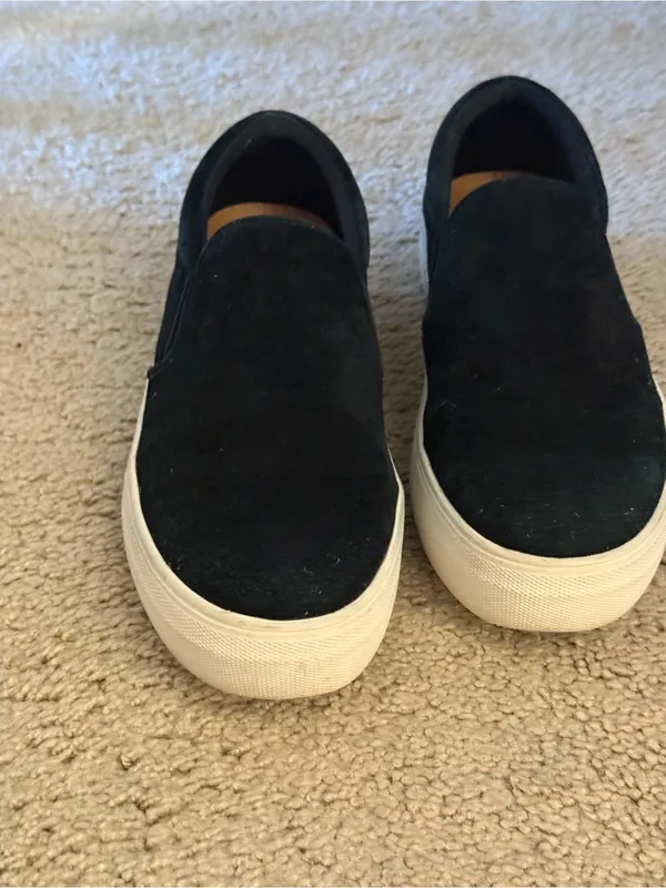 Steve Madden Women’s Black Slip-On Suede Sneakers - Image 6