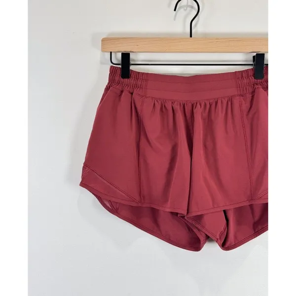 Lululemon Womens Shorts Red Hotty Hot Low Rise Lined Running Gym Size 8 Tall - Image 5