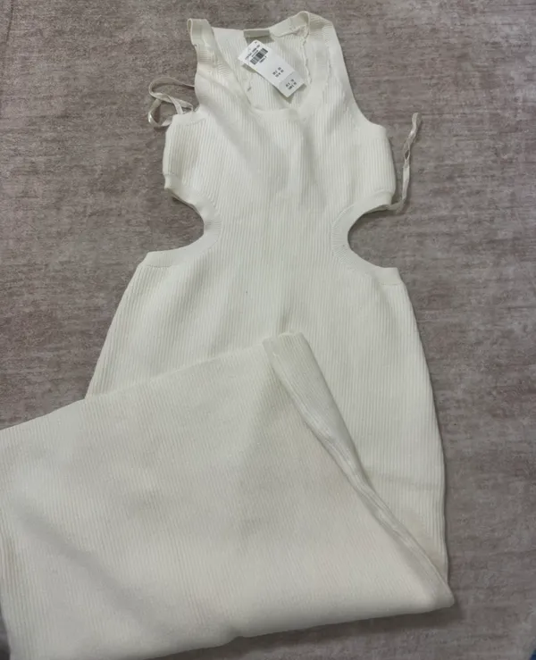 Abercrombie & fitch knit midi cut out dress size small nwt - Image 2