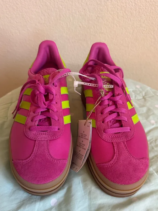 NWT Adidas Gazelle Bold W Hot Pink Suede Sneakers Size 7 - Image 2