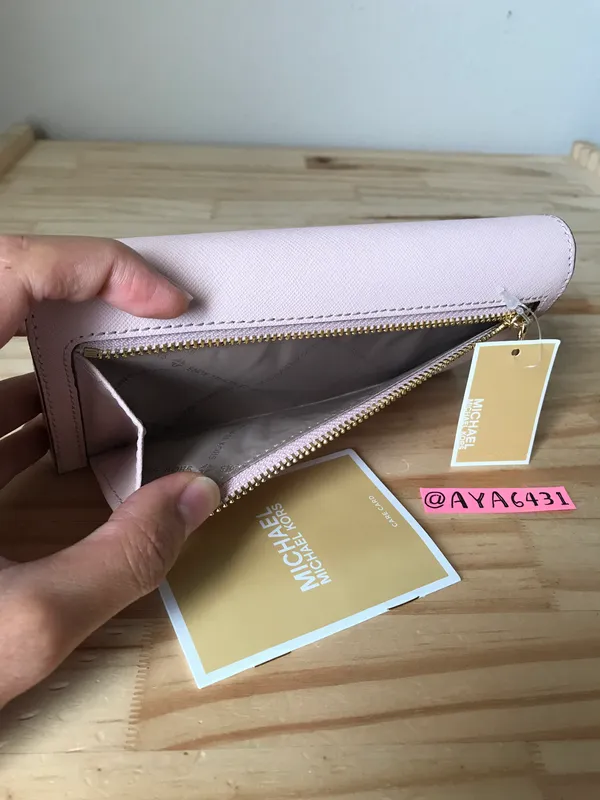 Wallet - Image 5