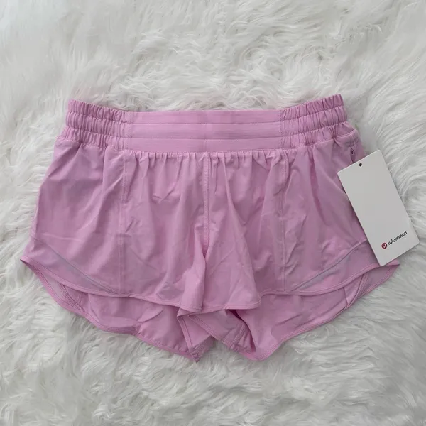 Lululemon Hotty Hot Low Rise Lined Short 2.5" Vita Pink Size 8 - Image 2