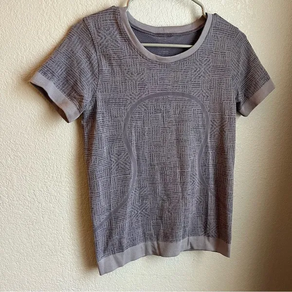 Lululemon Swiftly Relaxed Short Sleeve Purple Quartz / Violet Grey - Image 5