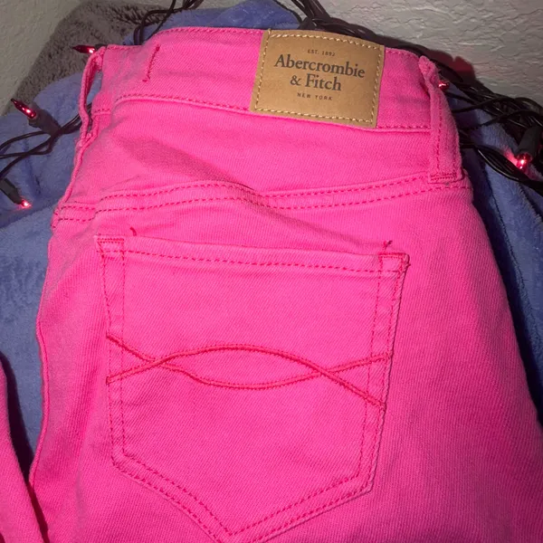 Abercrombie & Fitch Hot Pink Skinny Jeans - Image 4
