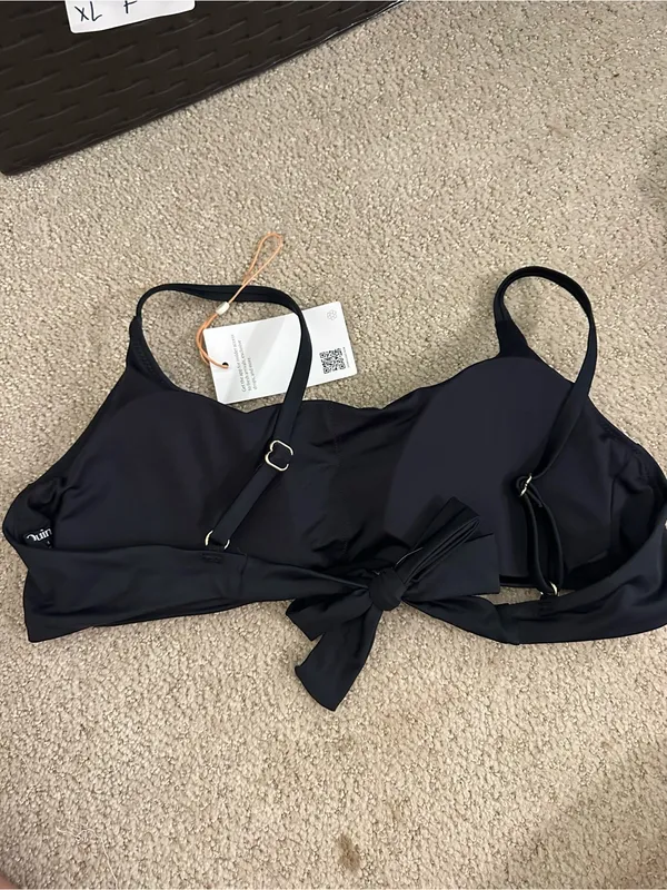 NWT Quince Italian Scoop Neck Bikini Top black large - Image 4