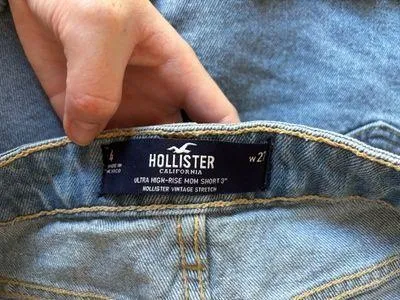 Hollister Jean Shorts - Image 3