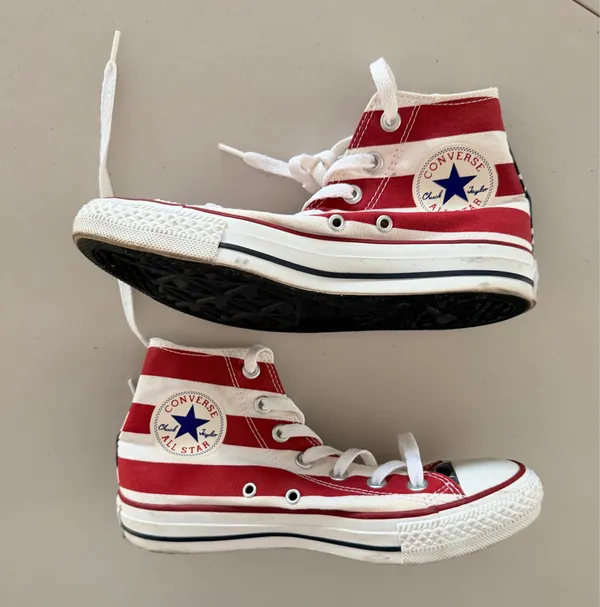 VINTAGE: Converse | Chuck Taylor All-Star high tops, Stars & Stripes. Size: 4.5/Men, 6.5/Women - Image 8