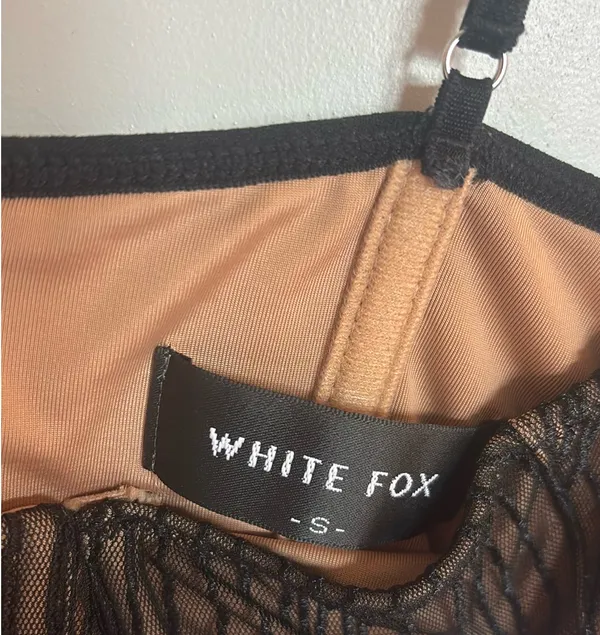 White fox boutique corset  - Image 3