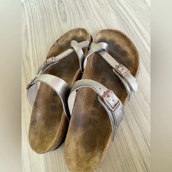 Birkenstock Silver Strappy Sandals - Image 10