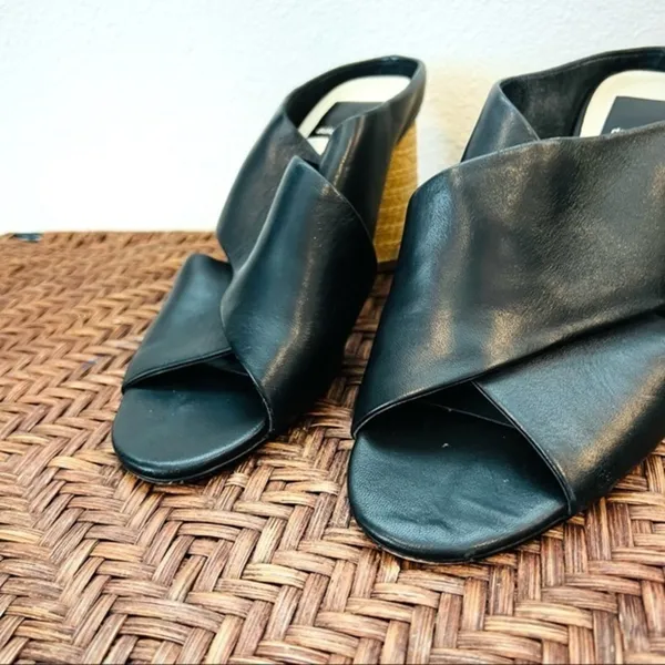Dolce Vita sandal black leather Criss cross Javi Heeled Sandal Braided raffia - Image 6