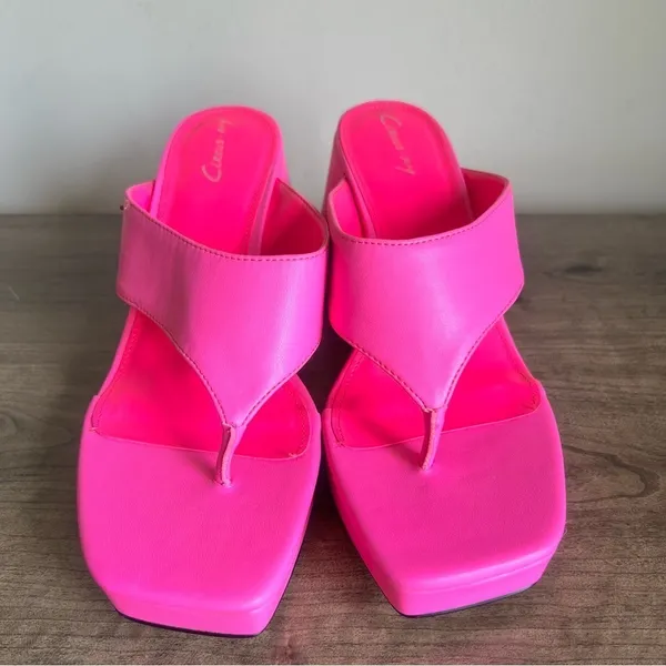 Circus NEW NY Moira Pink Punch Women's Wedge Sandal Size 8.5 #B1672 - Image 3