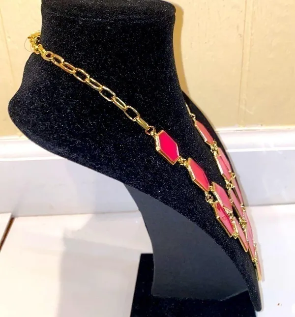Amrita Singh Fushia Noah’s ark statement necklace. NWT. - Image 5