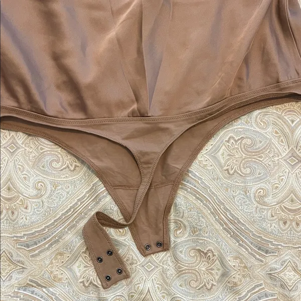 Abercrombie & Fitch Rich Taupe Satin Top - Image 3