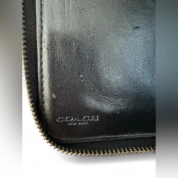 Coach Leather Zip Wristlet Wallet – Black – New York Logo - Image 6